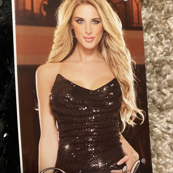 Dreamgirl Tops - Dreamgirl sequin halter top 🔥🔥🔥